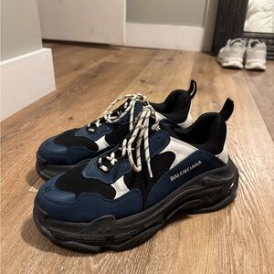 Balenciaga triple s blue/black